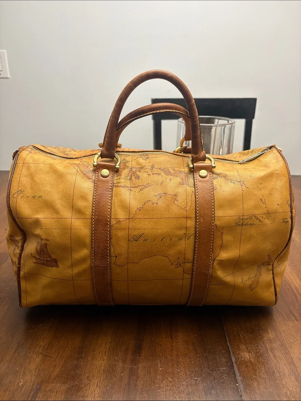 Low start Alviero Martini Geo Map Boston Travel Bag w/ Lock & Key in GUC. - Picture 3 of 16